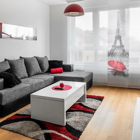 Flexible Selfcheckins 7 - Zagreb - Garage - Electric Vehicle Ccharger - Loggia - New - Luxury - Apartments Repinc 7 Zewnętrze zdjęcie