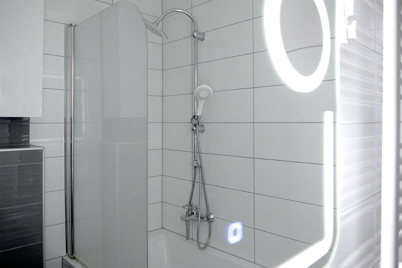 Flexible Selfcheckins 7 - Zagreb - Garage - Electric Vehicle Ccharger - Loggia - New - Luxury - Apartments Repinc 7 Zewnętrze zdjęcie